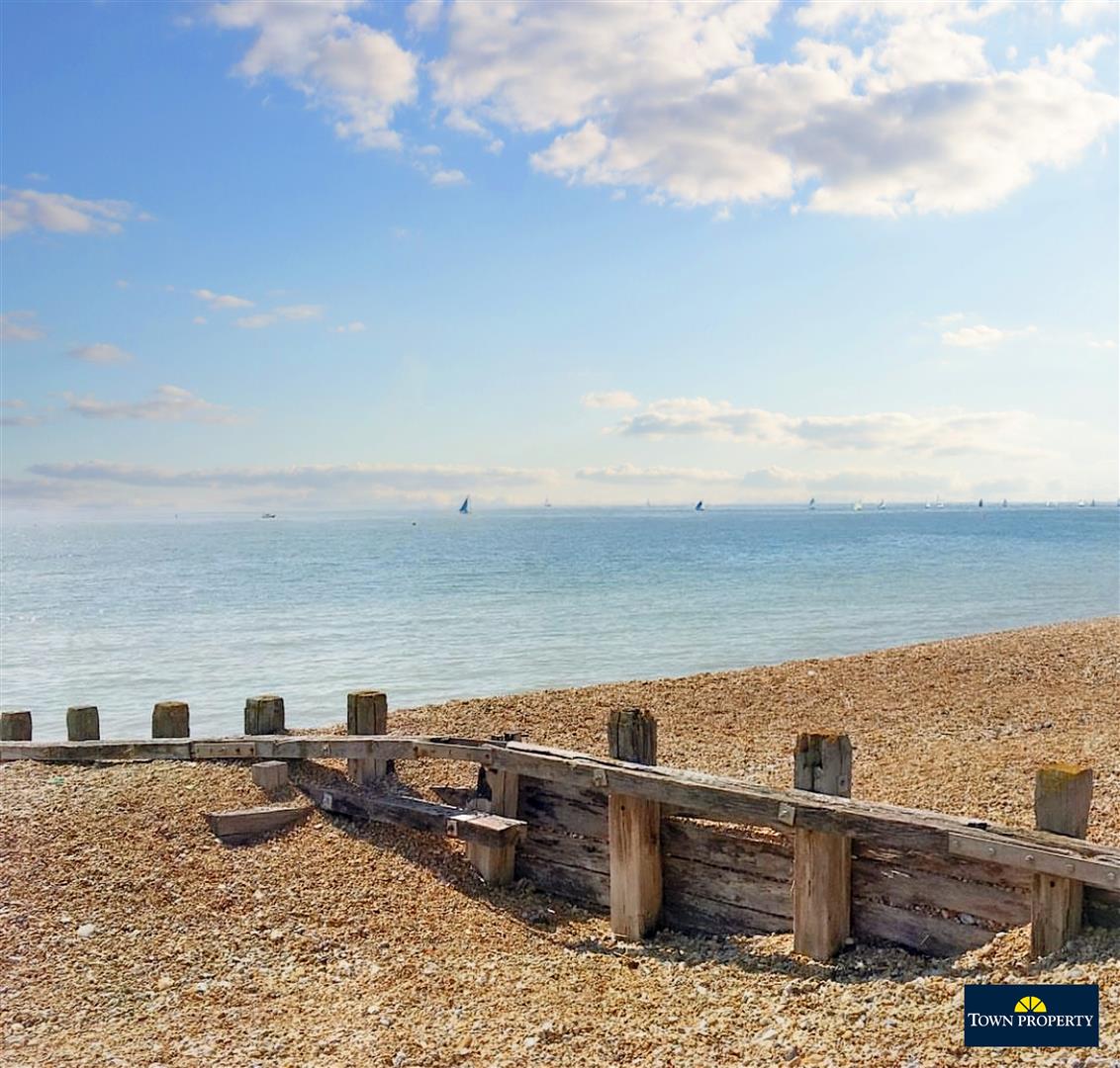 Property Details for Seaville Drive Pevensey Bay East Sussex BN24 6AZ